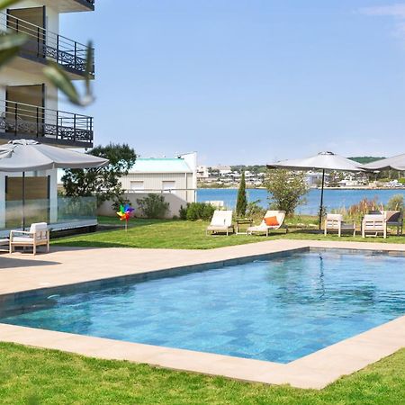 Golden Tulip Hotel & Rooftop Martigues Provence מראה חיצוני תמונה