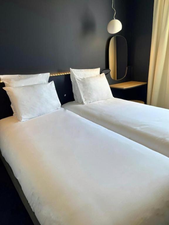 Golden Tulip Hotel & Rooftop Martigues Provence חדר תמונה