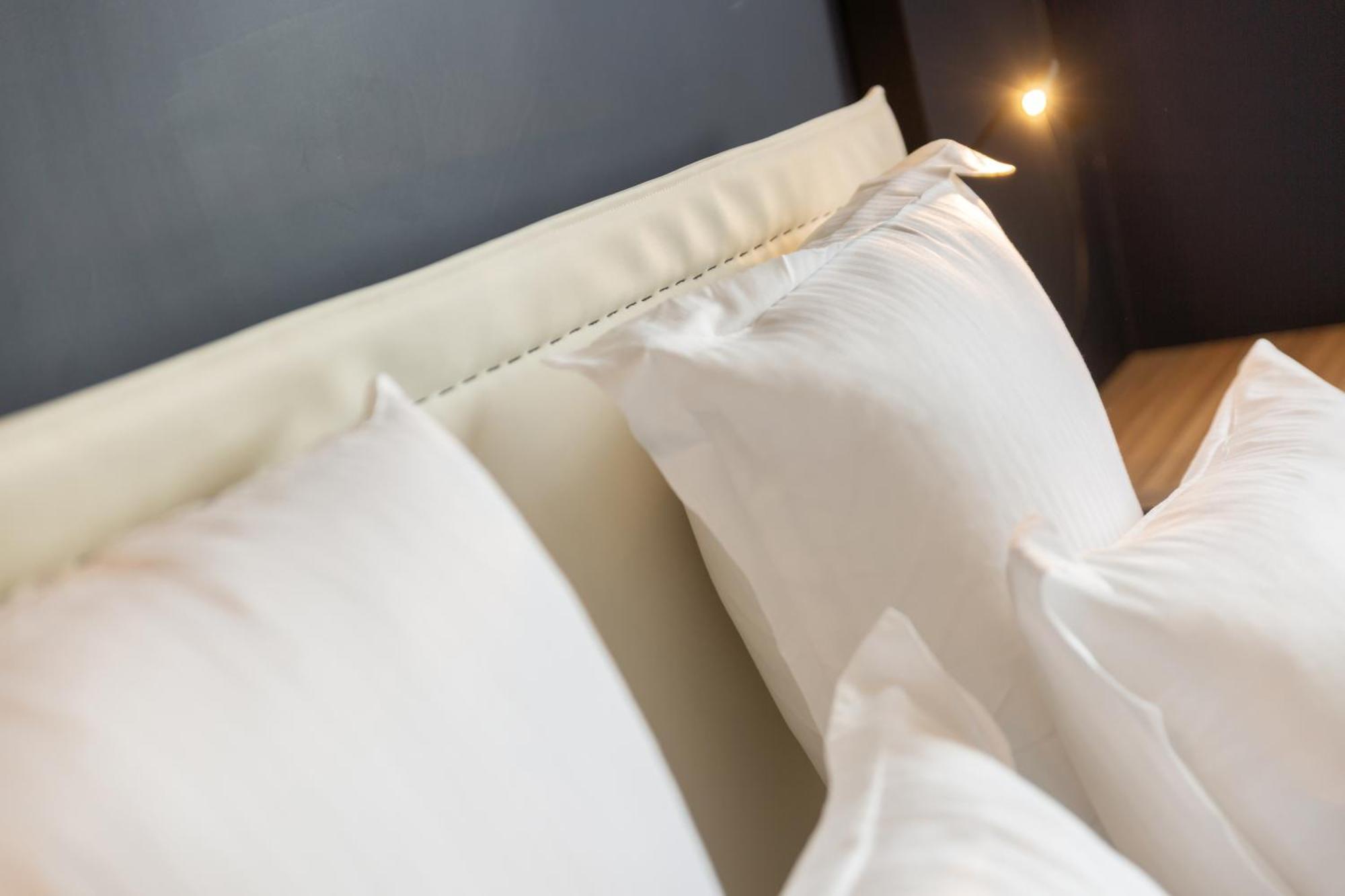 Golden Tulip Hotel & Rooftop Martigues Provence חדר תמונה