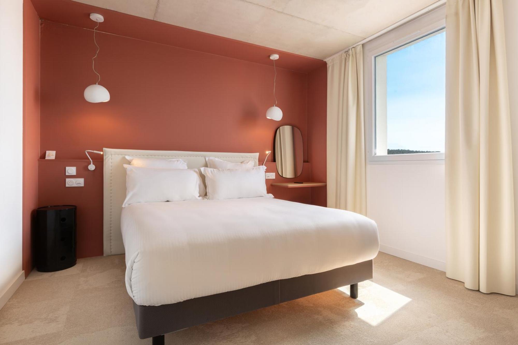 Golden Tulip Hotel & Rooftop Martigues Provence מראה חיצוני תמונה