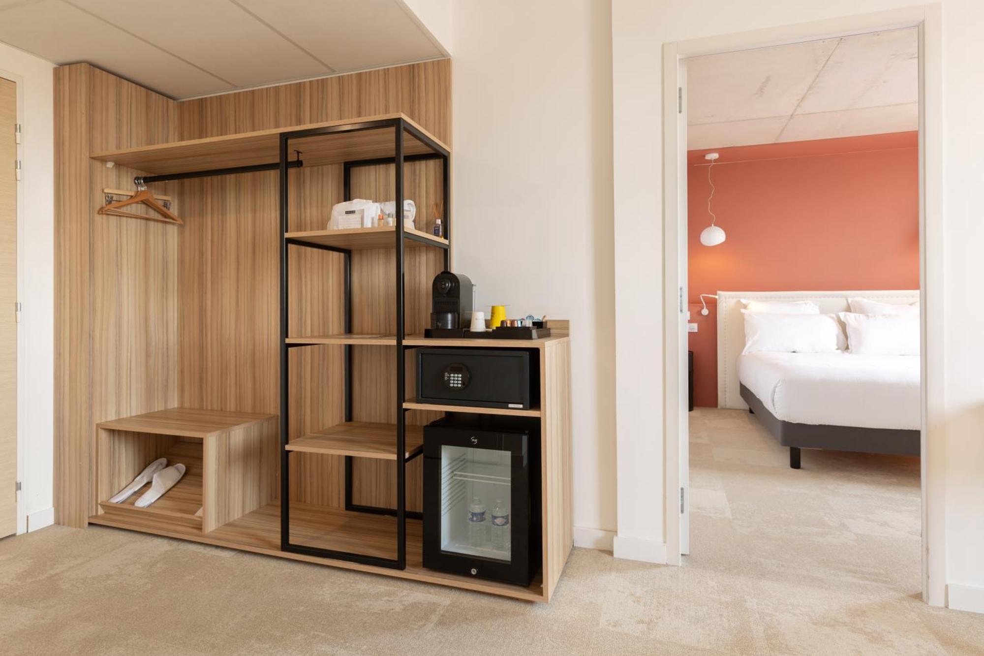Golden Tulip Hotel & Rooftop Martigues Provence חדר תמונה